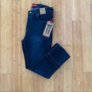 New with tags!!! mens dark wash slim fit jeans size 34w 32L